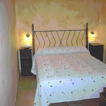 Hostal Valle Del Iregua Albelda de Iregua Szoba fotó